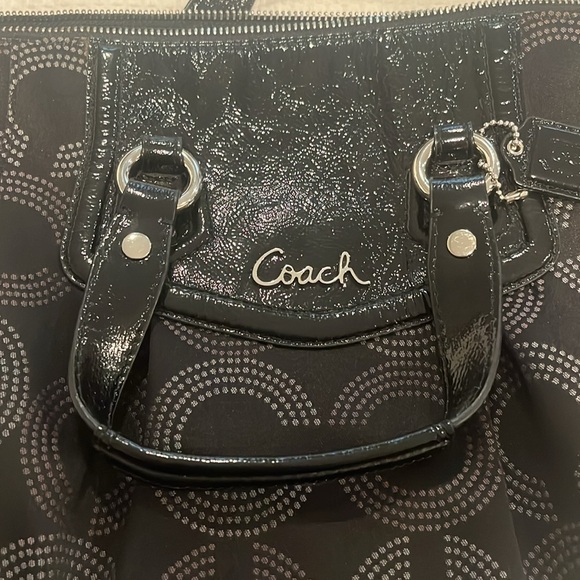 Coach purse - Picture 2 of 7